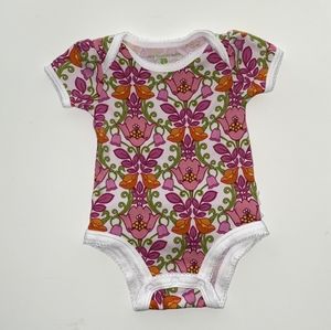 Vera Bradley Baby Ruffle Bodysuit Lilli Bell 3-6 months